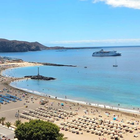 Few Steps From The Beach Hostel In Los Cristianos Arona  Exterior photo
