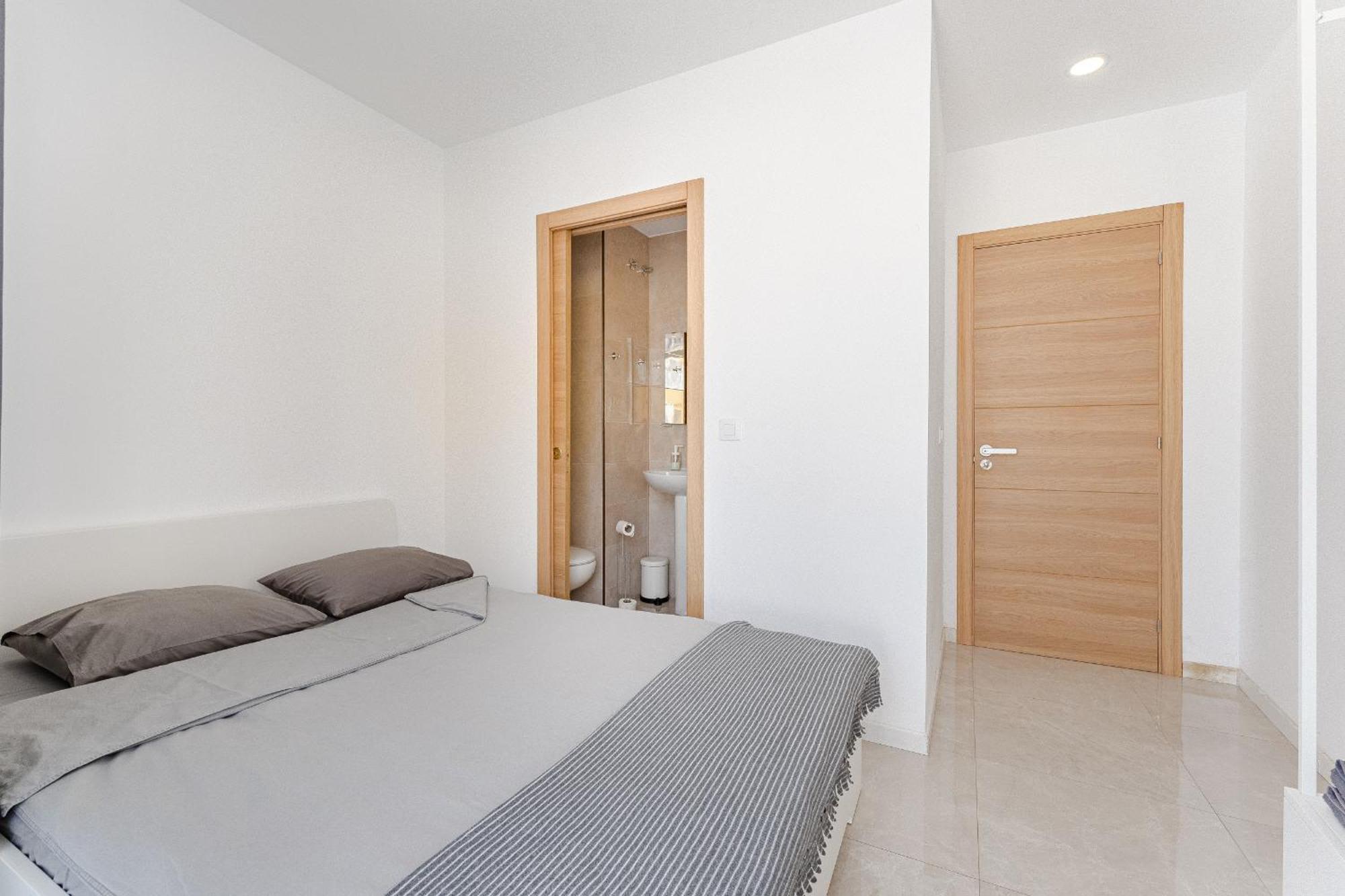 Few Steps From The Beach Hostel In Los Cristianos Arona  Exterior photo