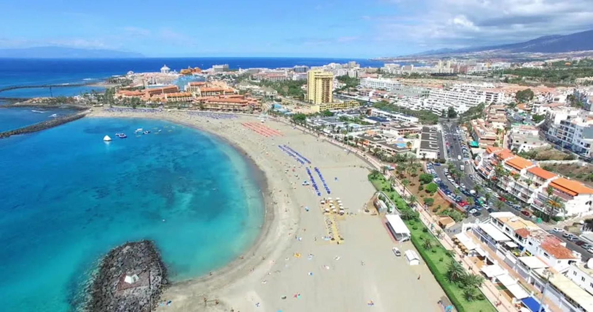 Few Steps From The Beach Hostel In Los Cristianos Arona  Exterior photo