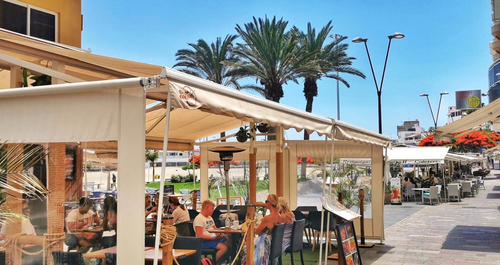Few Steps From The Beach Hostel In Los Cristianos Arona  Exterior photo
