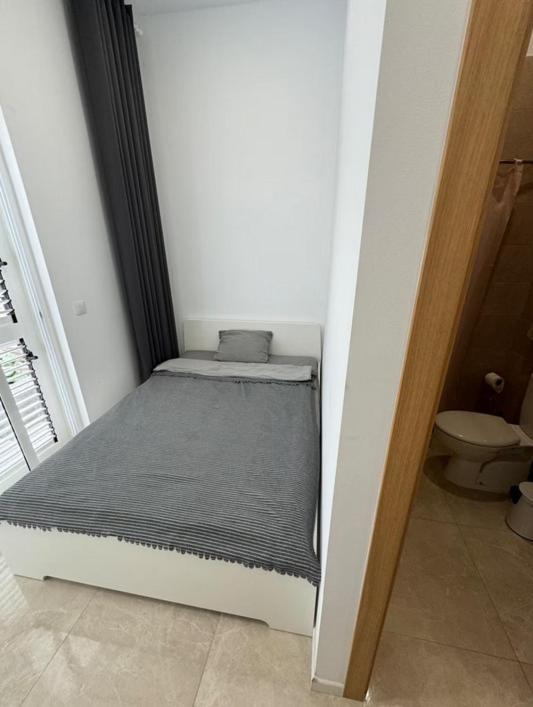 Few Steps From The Beach Hostel In Los Cristianos Arona  Exterior photo